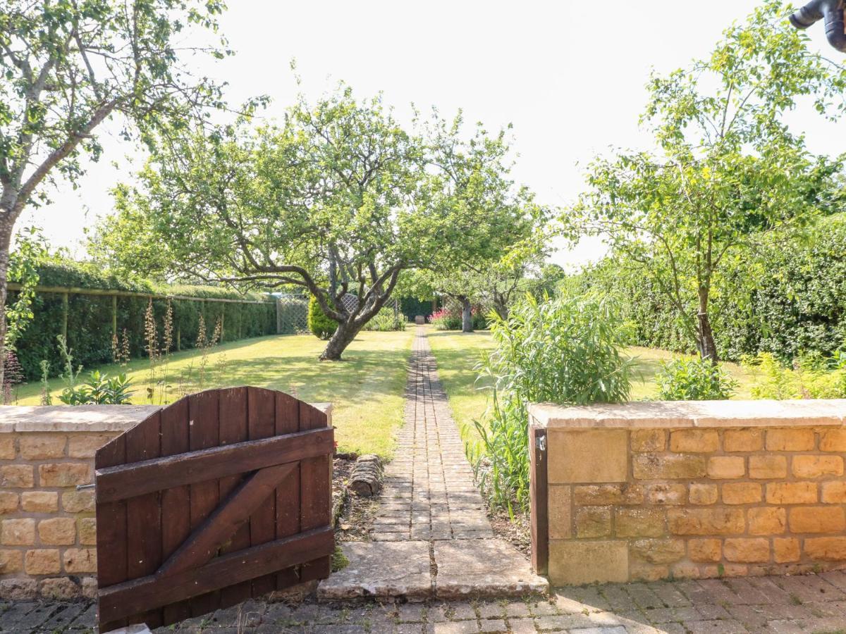 Well Cottage Cheltenham Exterior photo